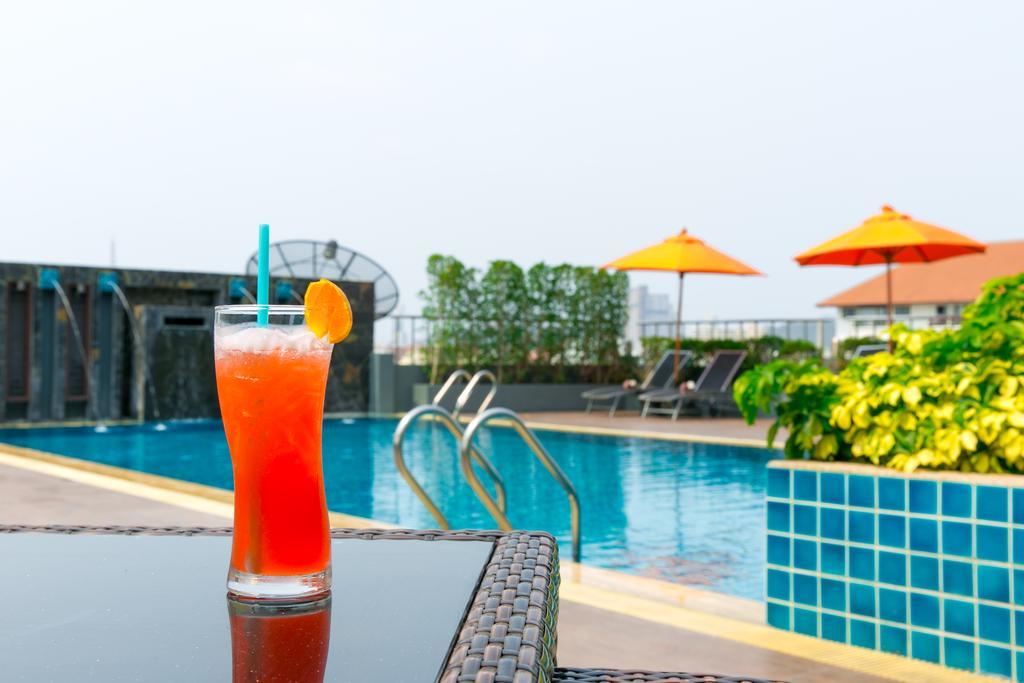 Adelphi 4* Паттайя