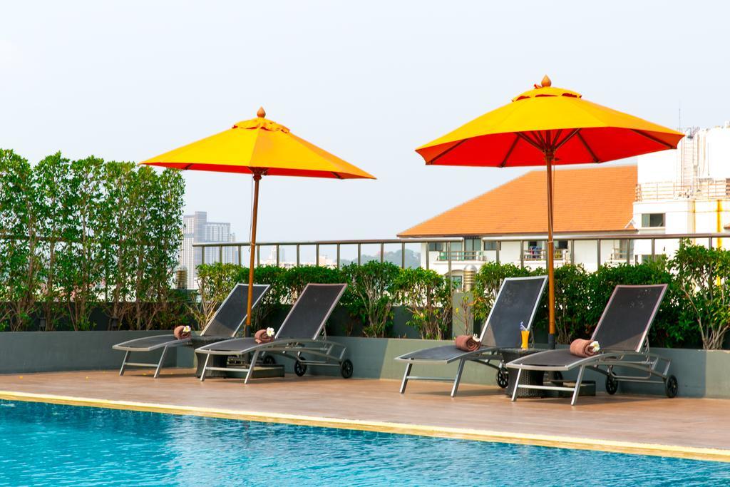 Adelphi 4* Паттайя