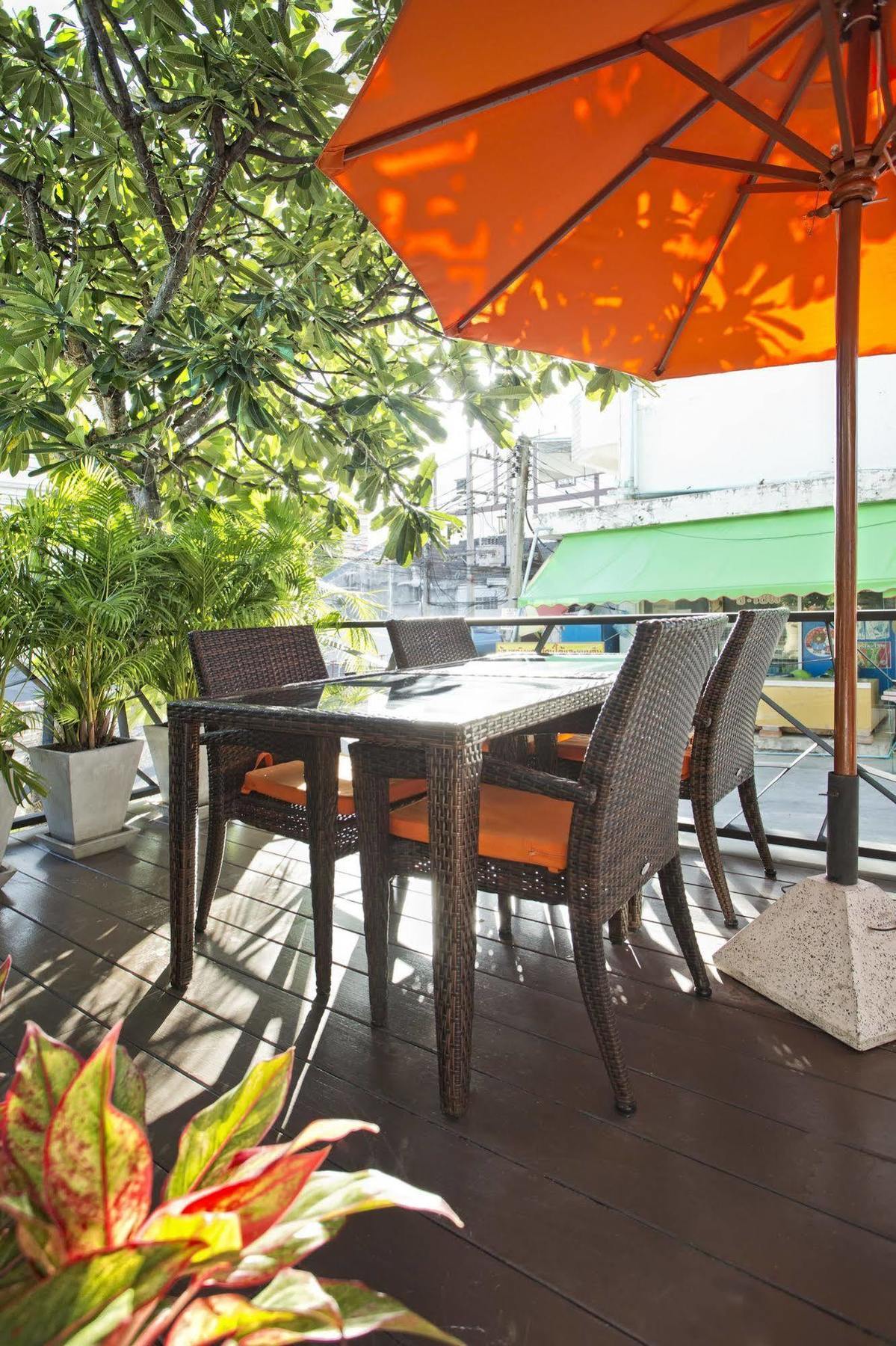 Adelphi Отель 4*