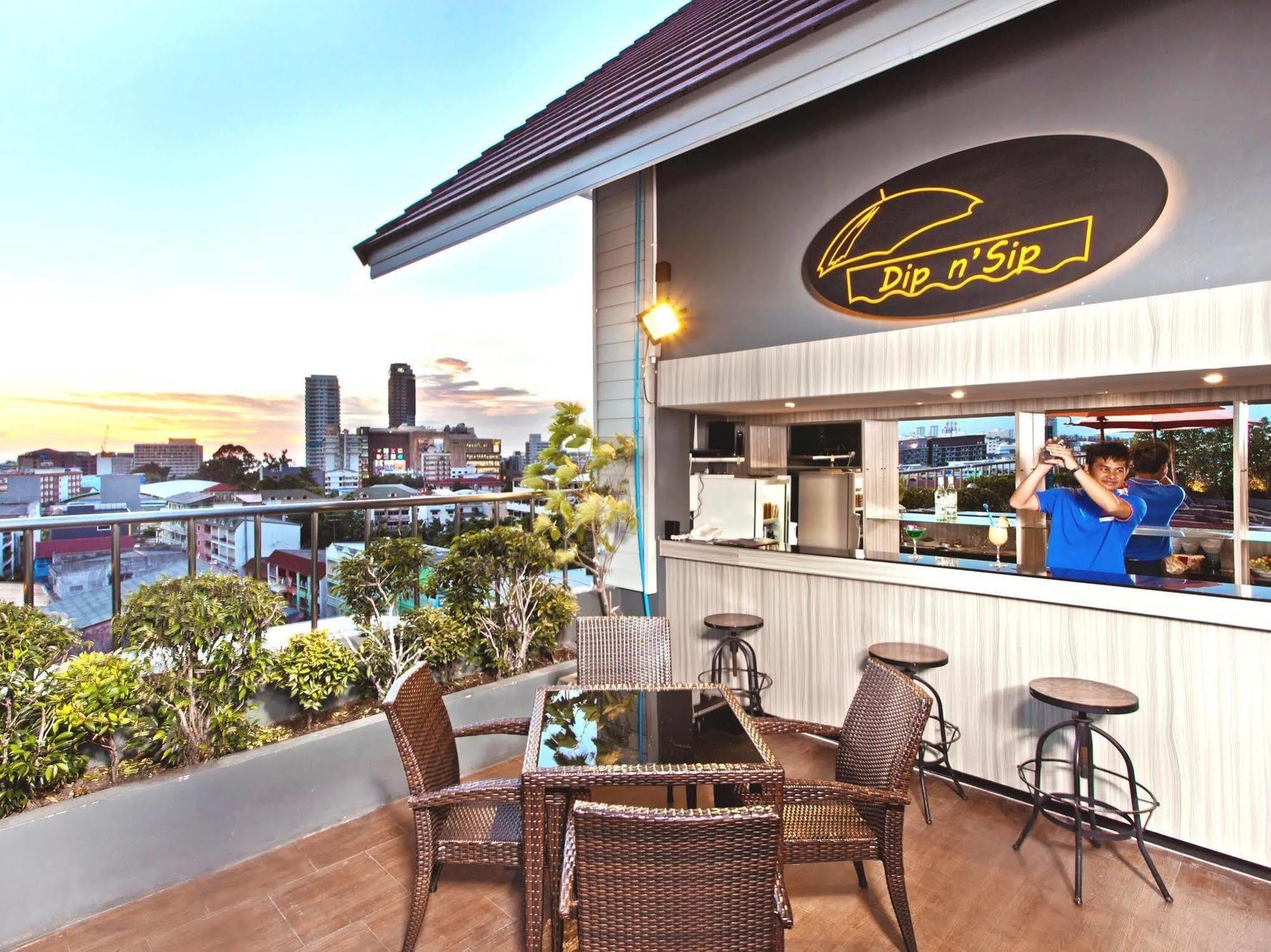 Adelphi 4* Паттайя