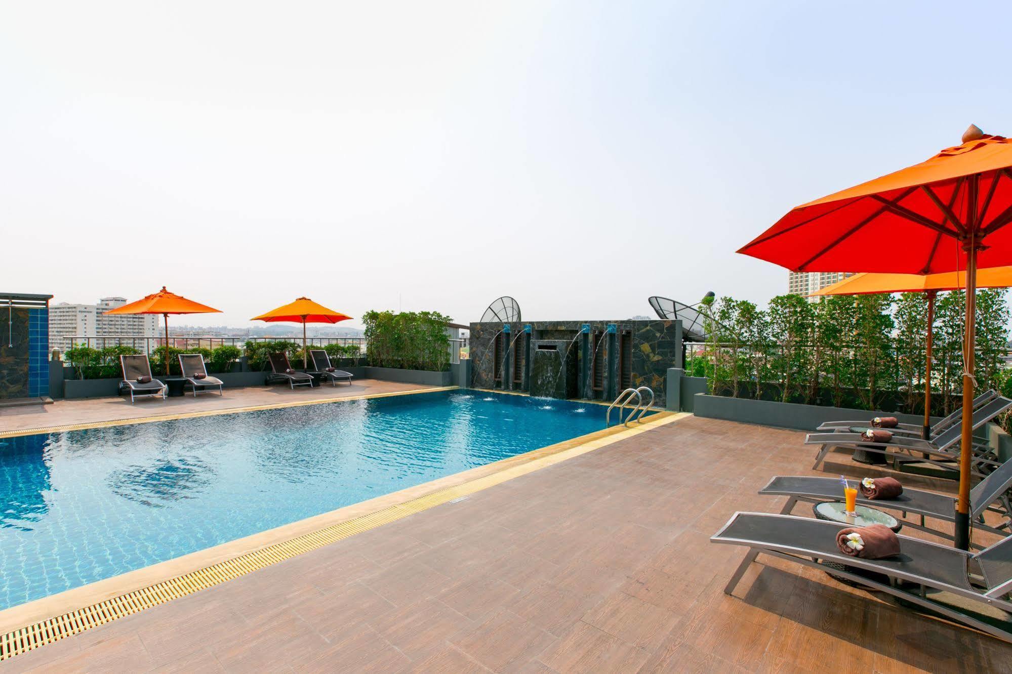 Отель Adelphi 4*